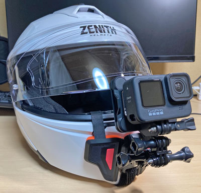システムヘルメット「YJ-21 ZENITH」にGoProを装着