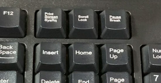 パソコンの起動に関するキーが無いBUFFALOのキーボード