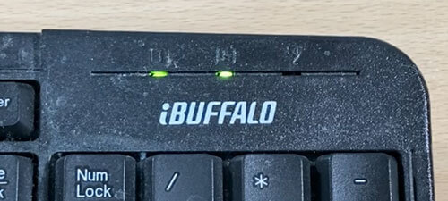 BUFFALOのキーボードのNumLocknoのランプ