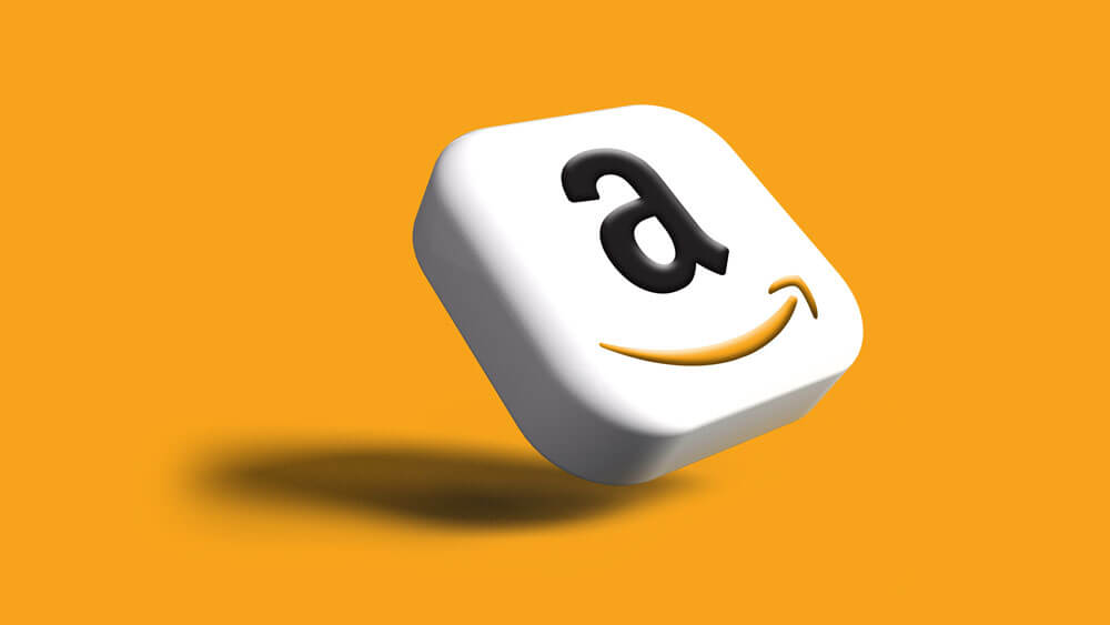 Amazonのロゴと影