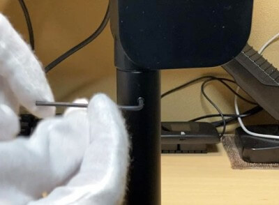 Elgato Wave Mic Armのネジ穴