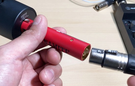 DM1 DYNAMITEとXLRの接続