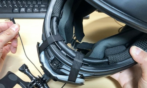 ヘルメットに仕込んだECM-LV1