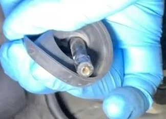 アドレス125のスパークプラグコードの断面